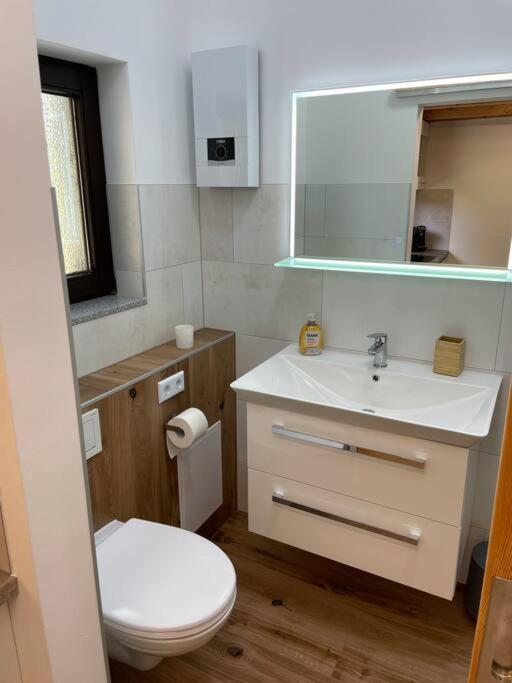 Appartement Zur Wied Oberlahr Esterno foto