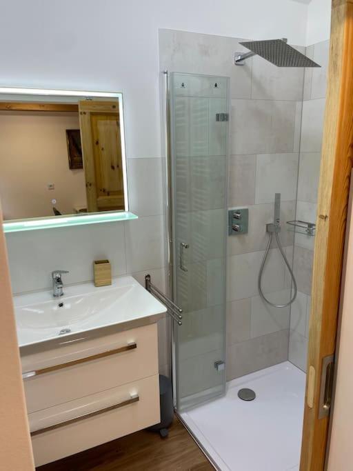 Appartement Zur Wied Oberlahr Esterno foto