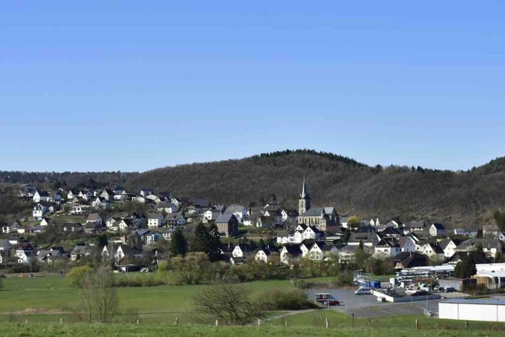 Appartement Zur Wied Oberlahr Esterno foto
